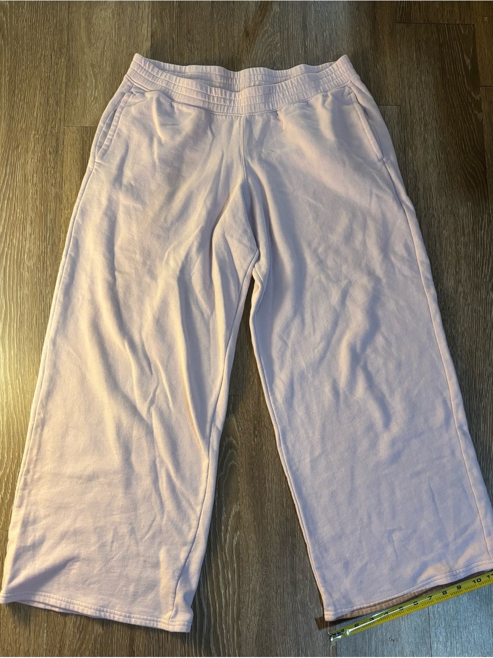 Hollister Women’s Pink Wide-Leg Sweatpants